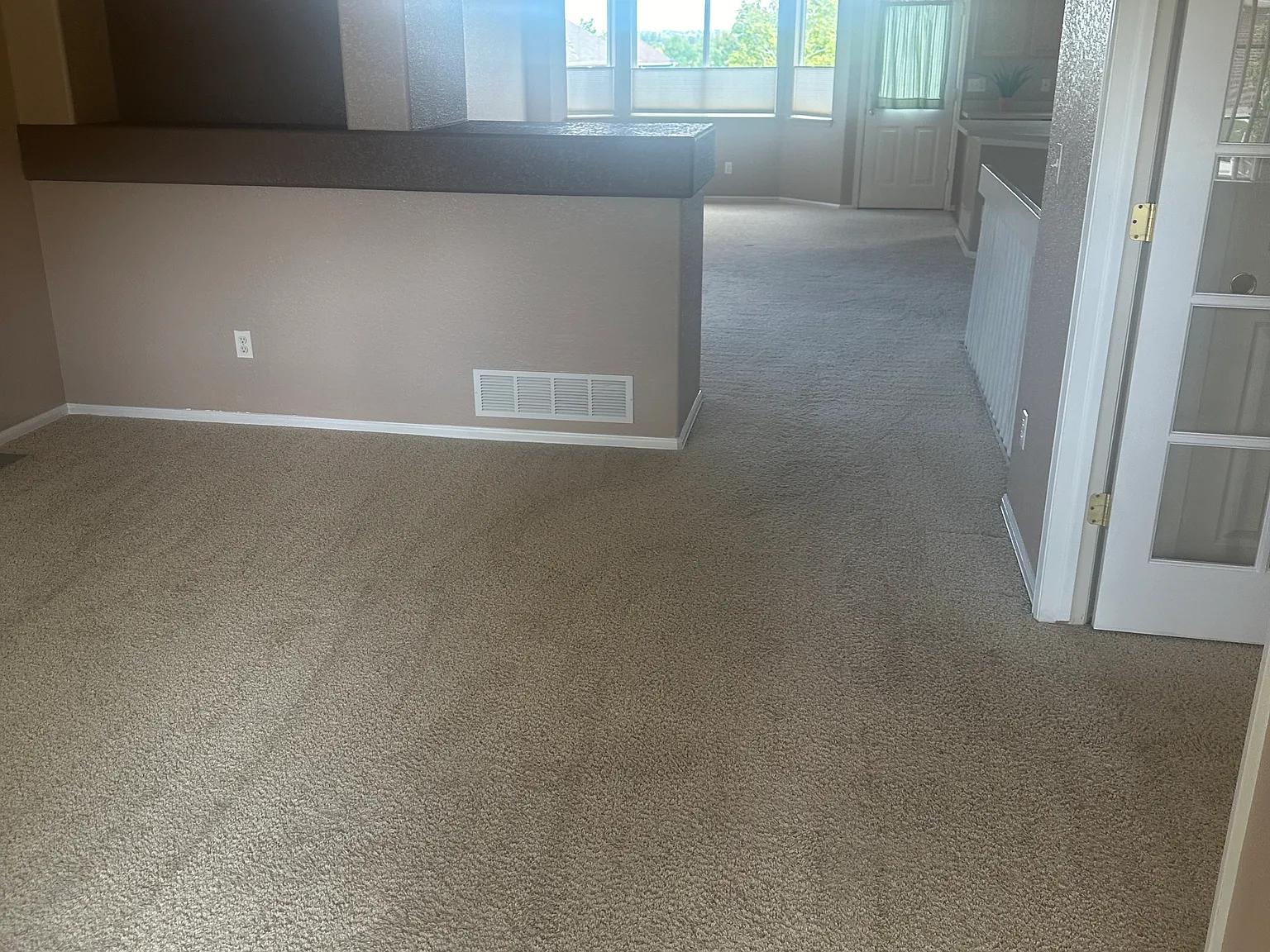 3 bed, 1667 sqft, $3,100 — Photo 2