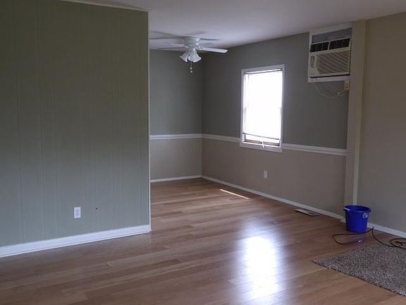 2nd image of 4011 Sylvia Ln