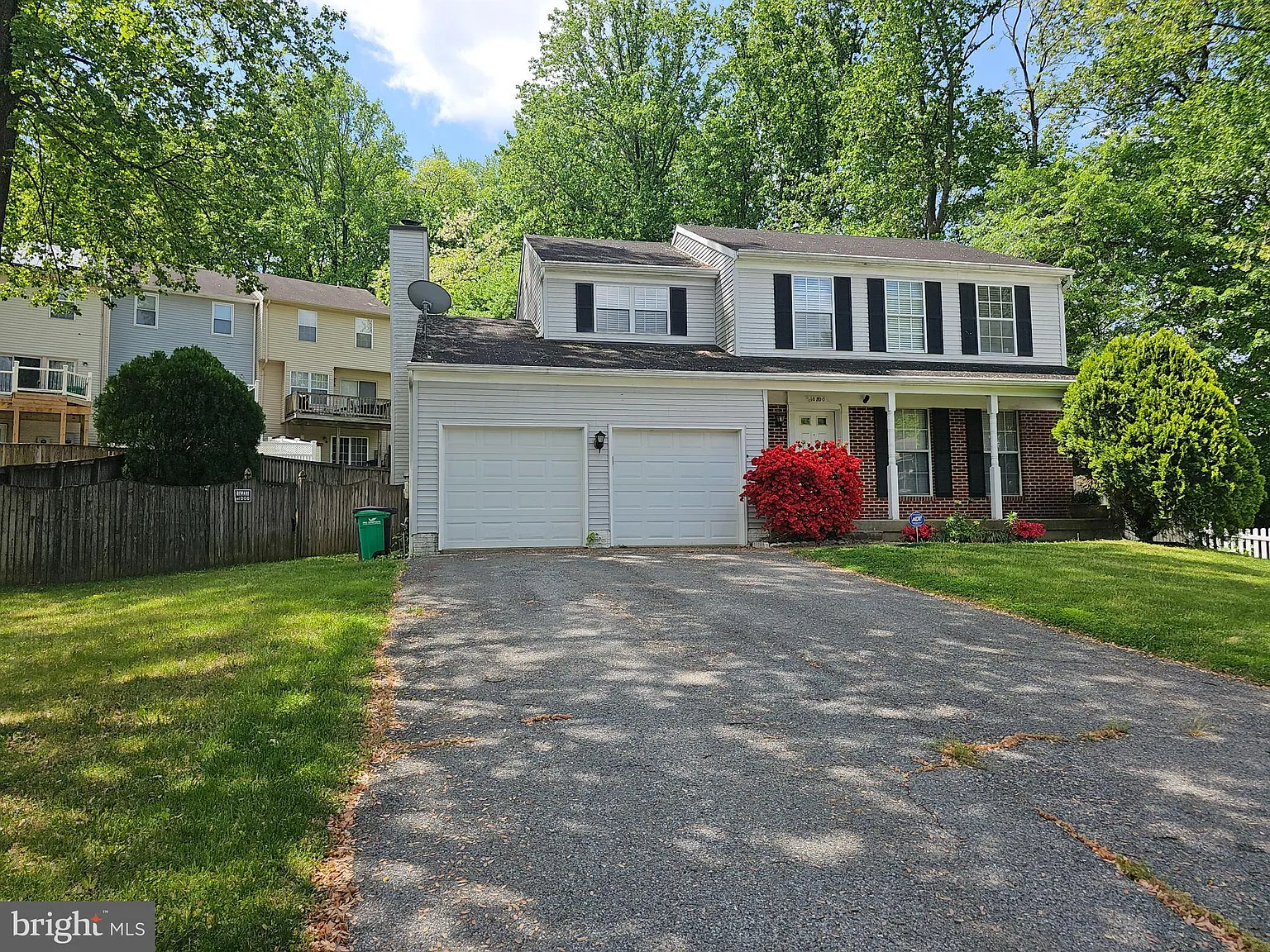 4 bed, 3.5 bath, 2376 sqft, $3,300 — Photo 2