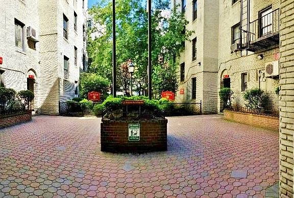 4th image of 2168 35th St APT 4F