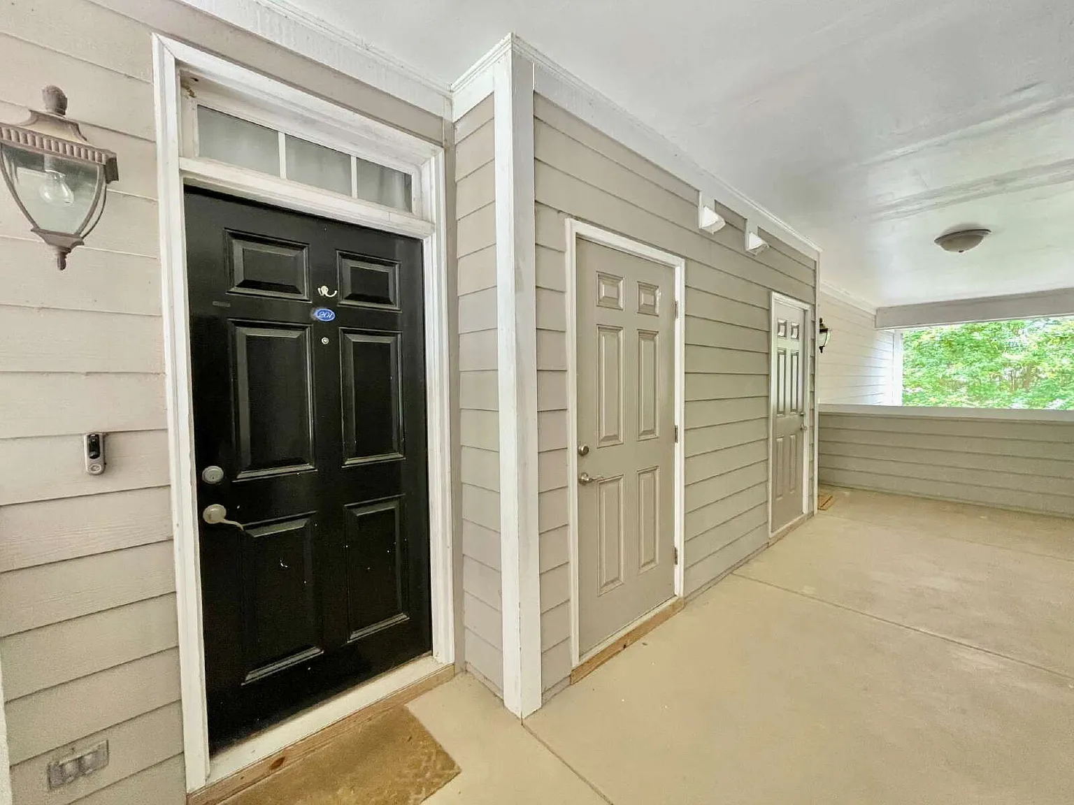 3 bed, 2.0 bath, 1400 sqft, $1,450 — Photo 3