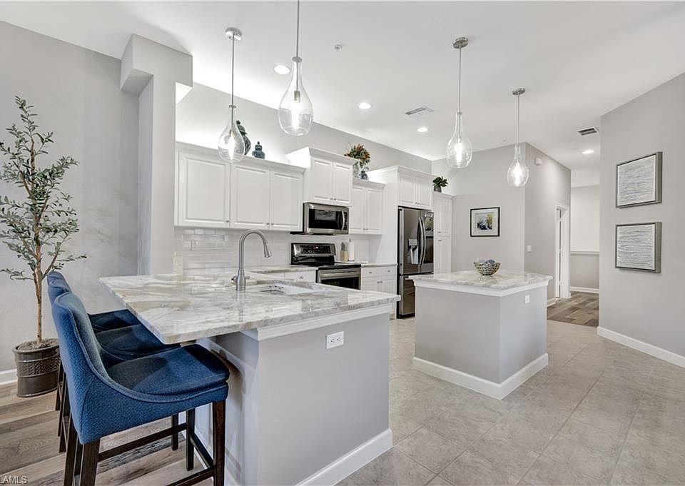 1st image of 8661 Piazza Del Lago CIR #204