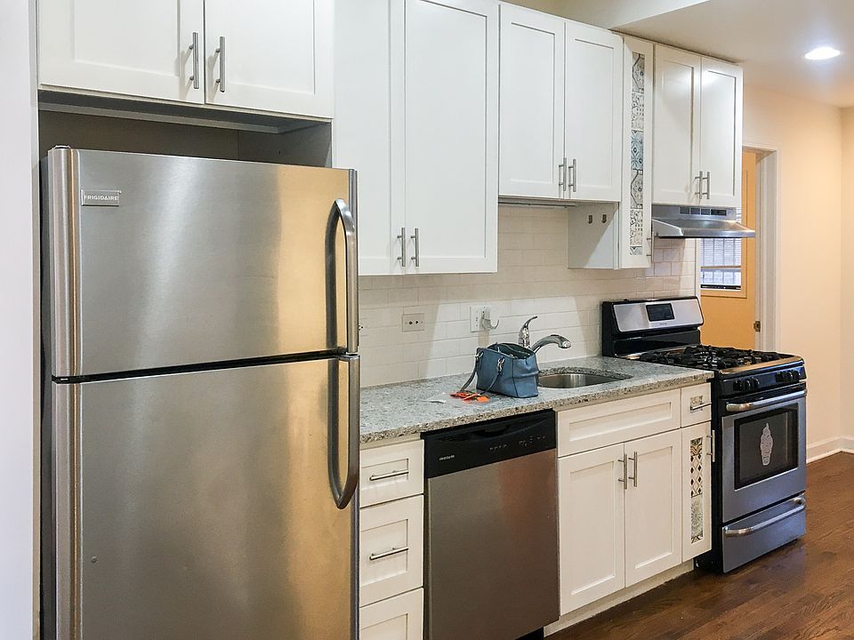 1st image of 4651 1/2 N Wolcott Ave #G