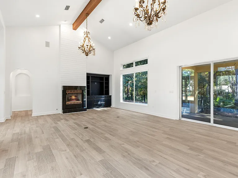 2928 Pine Valley Dr — Photo 4
