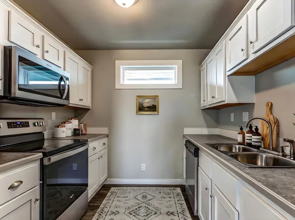 CentrePointe Square, 227 Omnia St #303-A, Fort Morgan, CO 80701