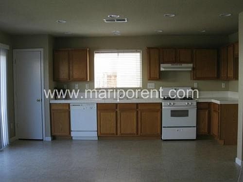 2nd image of 4874 Kokomo Dr