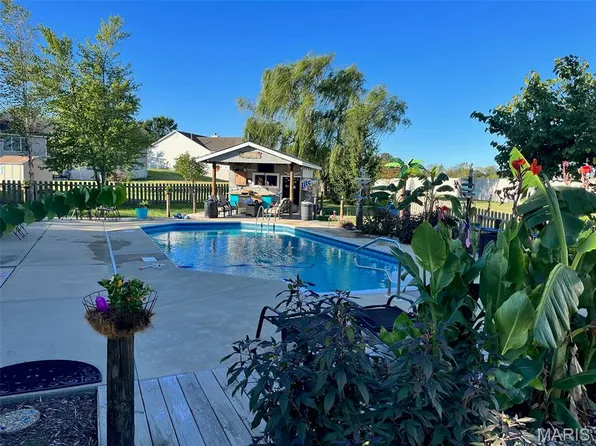 4021 Jessica Dr, Wentzville, MO 63385