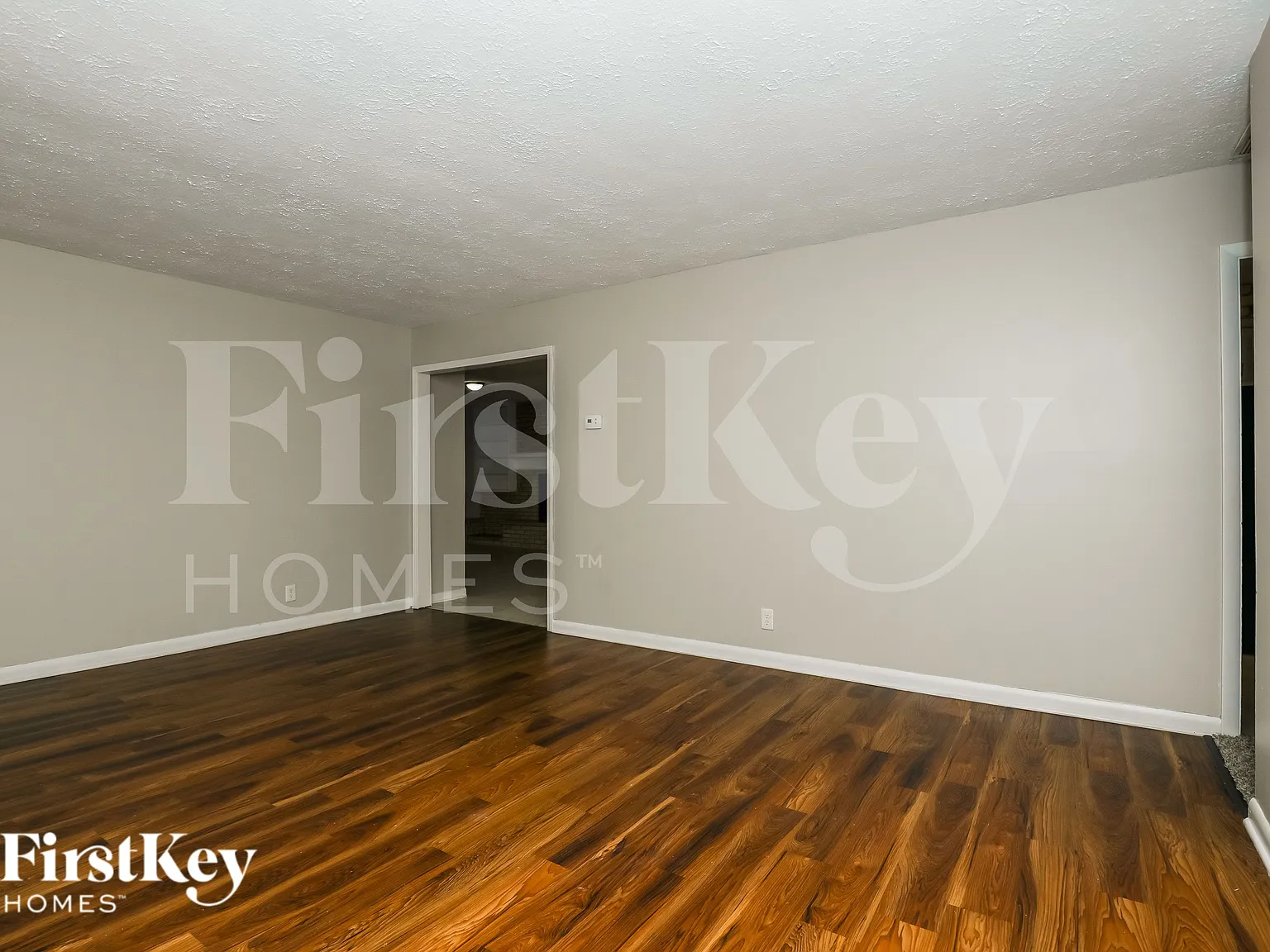 3 bed, 2.0 bath, 1564 sqft, $1,585 — Photo 3