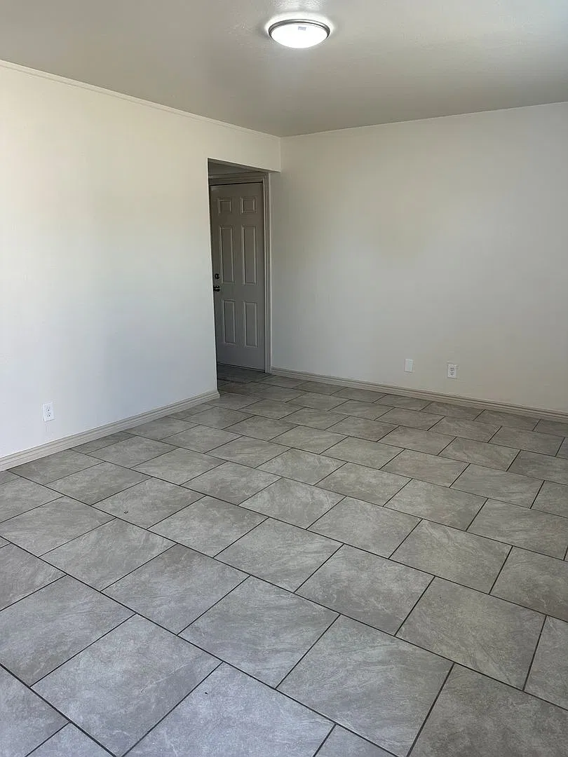 3065 S 9100 W — Photo 4