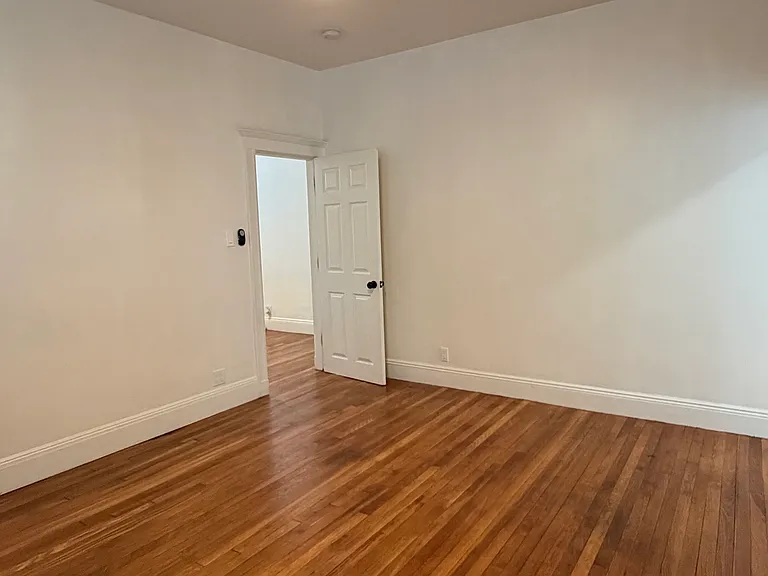 27 Hosmer St #1A — Photo 12