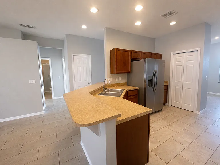 1192 Normandy Heights Cir — Photo 7
