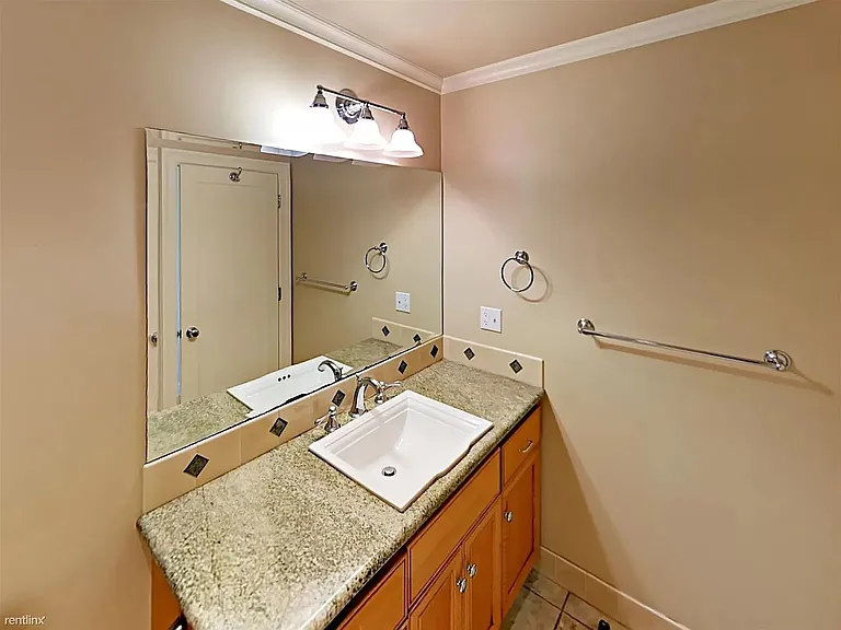 531 Harvard Rd — Photo 19