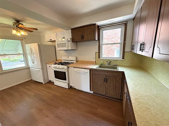 5th image of 1746 N Denwood St