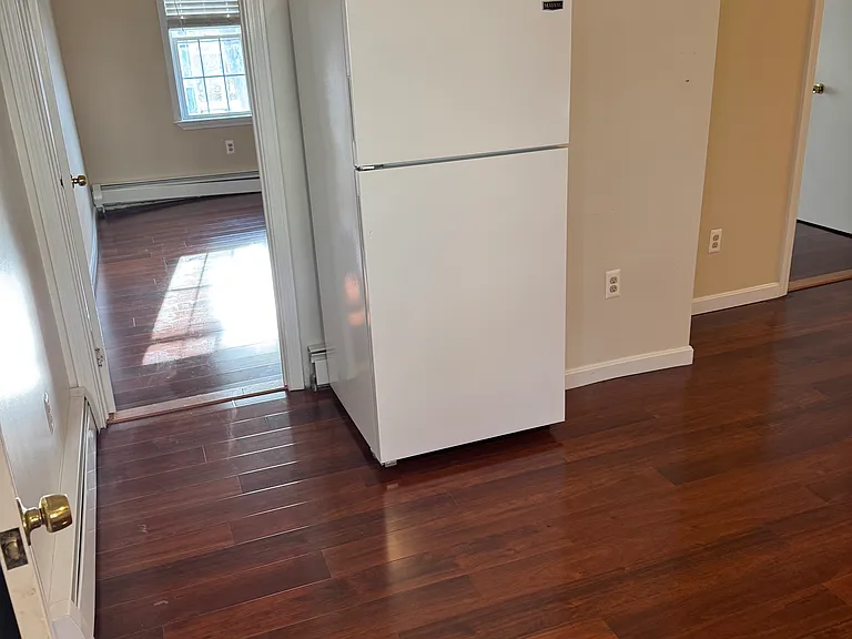 27 N Main St #1 — Photo 8