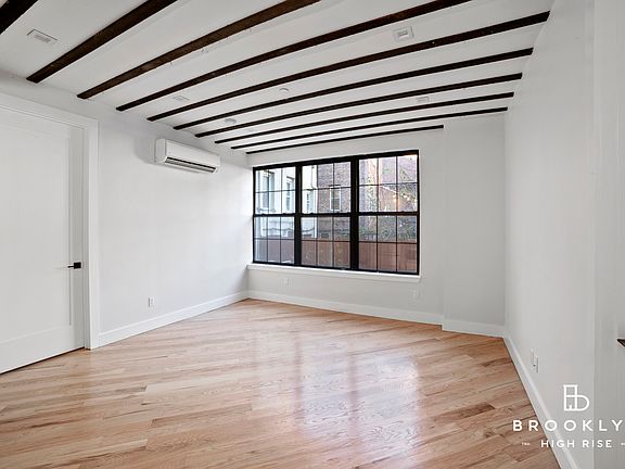 4th image of 35 Claver Pl APT 1B