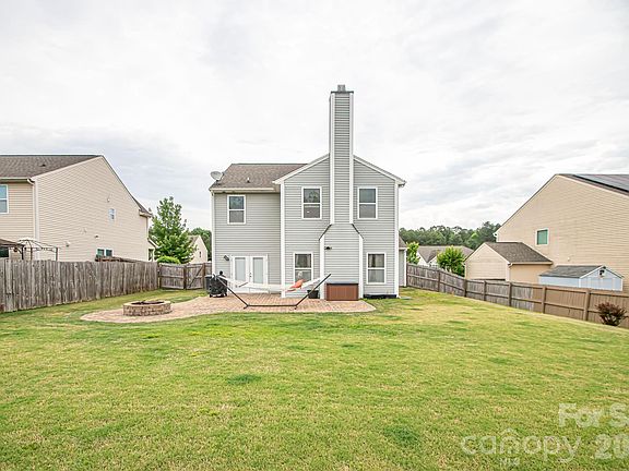 3rd image of 2143 Argentum Ave