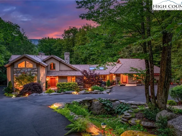 132 Rockbrook Court, Banner Elk, NC 28604