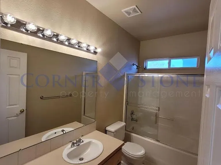 4042 W Harbor Point Dr — Photo 15