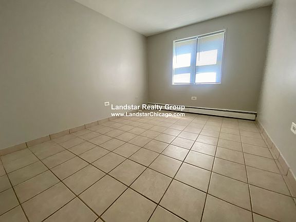 5th image of 1660 W Pratt Blvd APT 1N