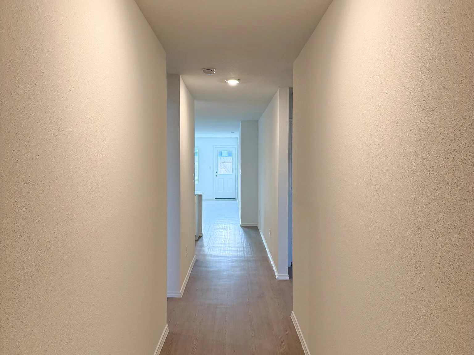 4 bed, 1500 sqft, $1,750 — Photo 3