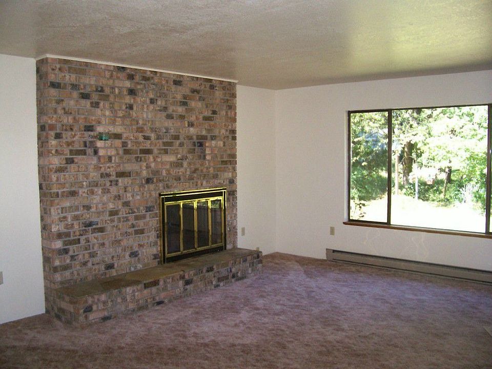 1st image of 419 W Marion St
