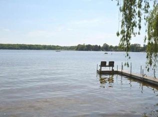 26522 Roosevelt Ln, Wind Lake, WI 53185