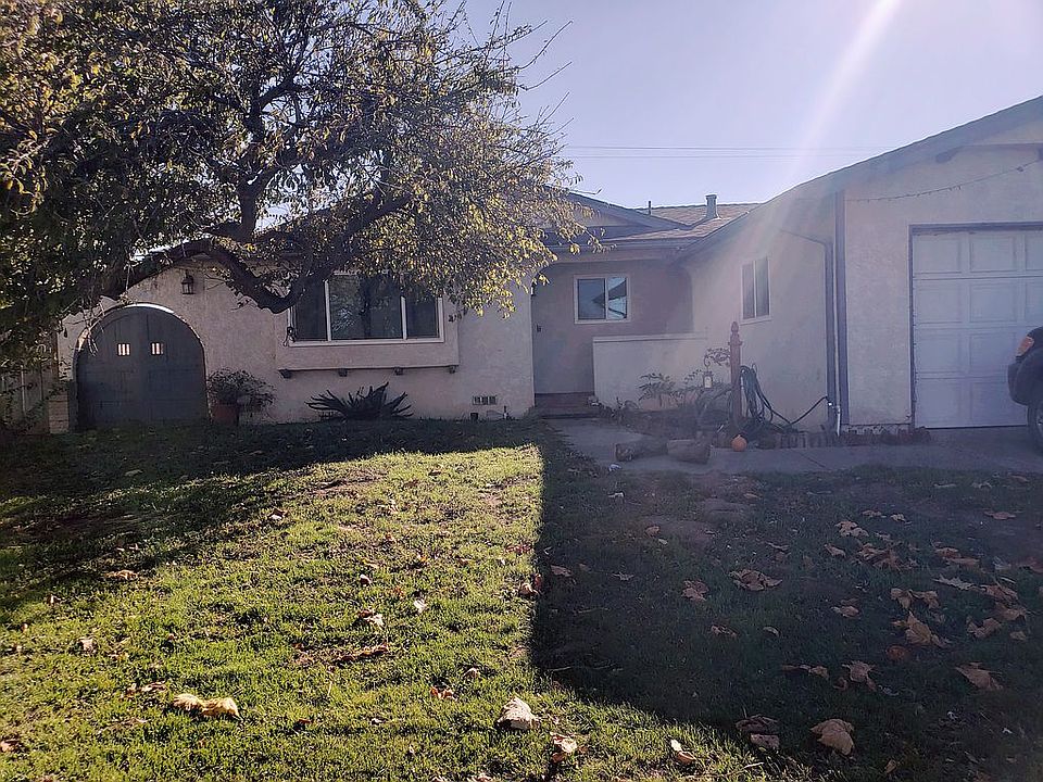 1st image of 2030 Sandalwood Dr