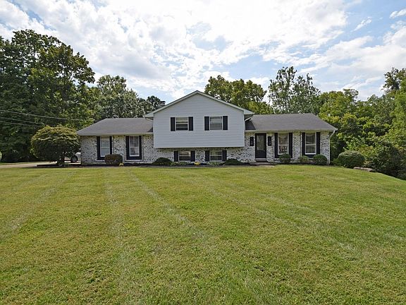 4th image of 7179 Woodland Cir