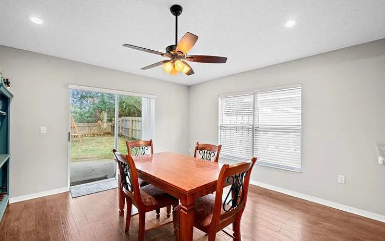 4726 Four Lakes Dr — Photo 5