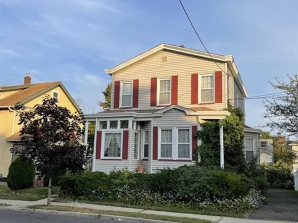 611 Madison St, Carlstadt, NJ 07072