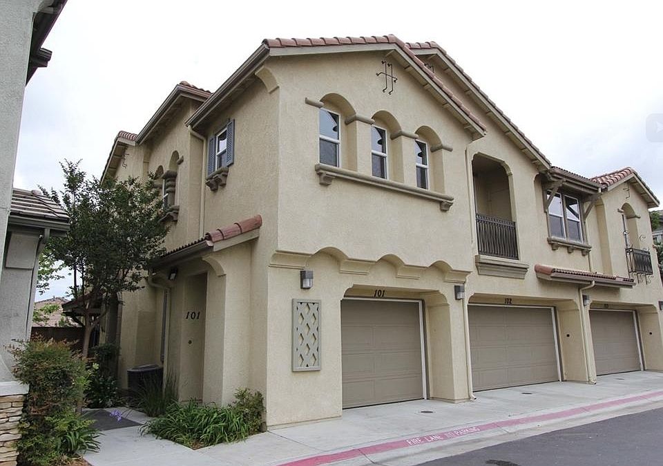 1st image of 425 S Meadowbrook Dr S #101