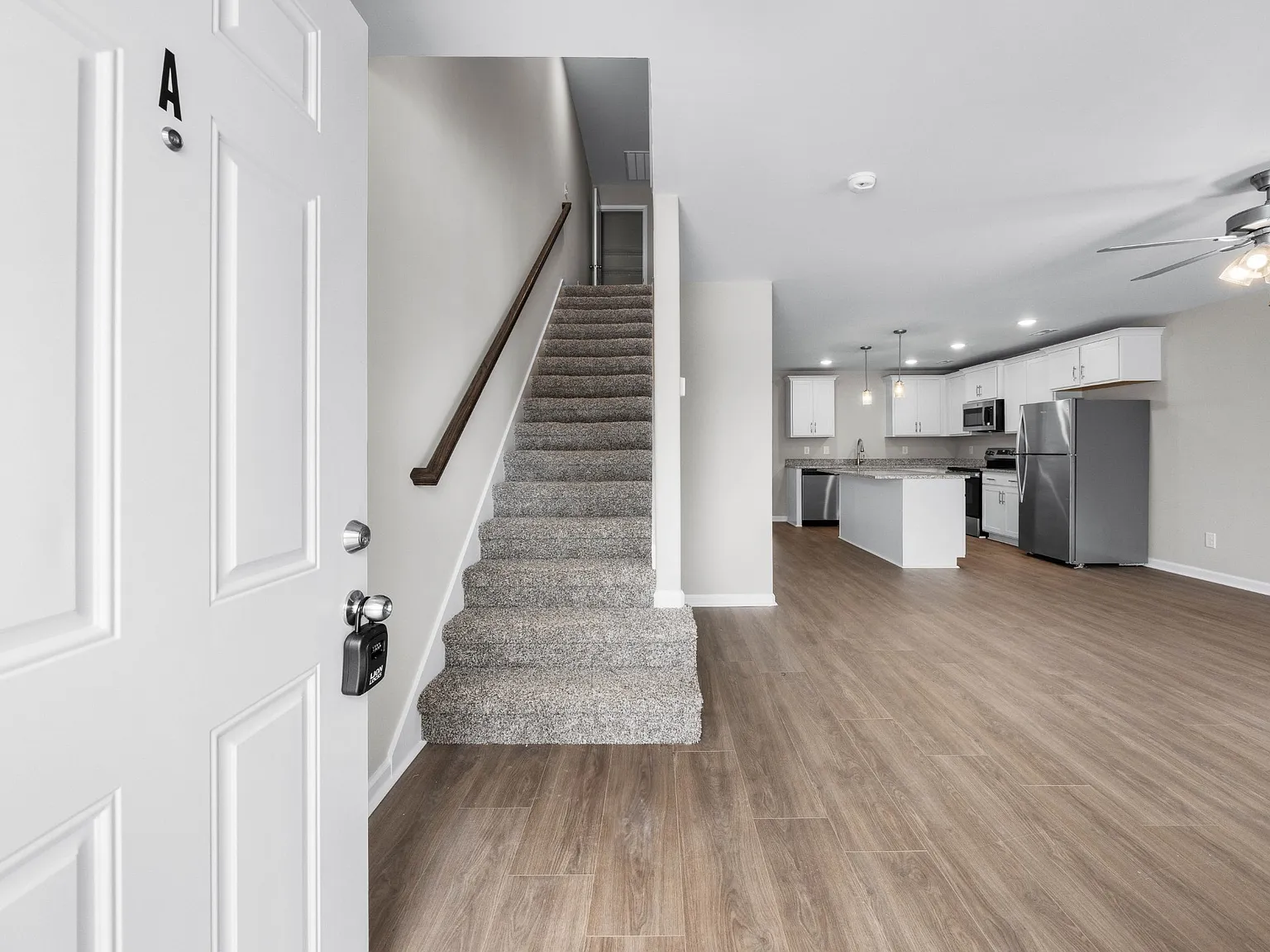 3 bed, 3.5 bath, 1600 sqft, $1,495 — Photo 4