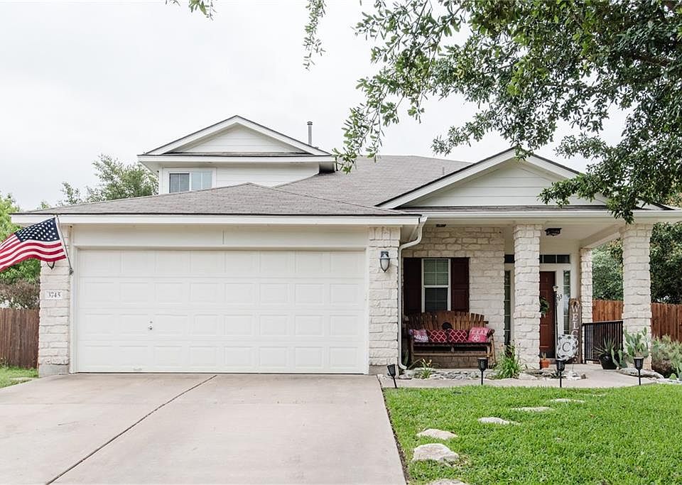 1st image of 3745 Castle Rock Dr