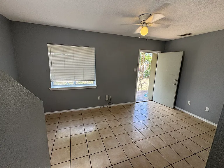 3850 Mount Ranier St #3850 — Photo 14
