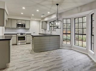 2 Eagle Rock Pl, Spring, TX 77381