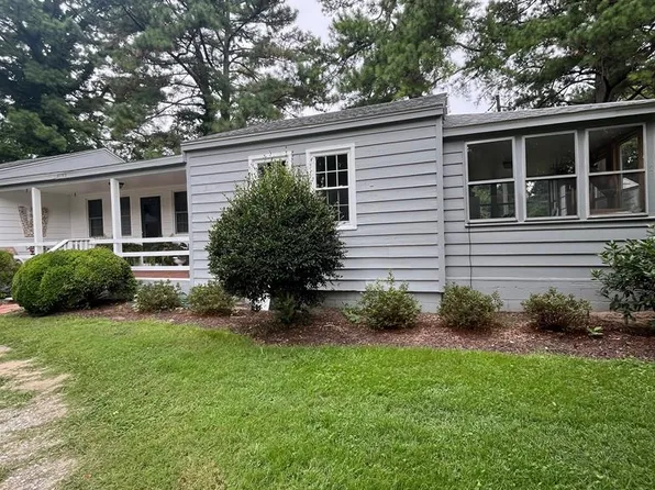 7190 Jacobus Ln, Nassawadox, VA 23413