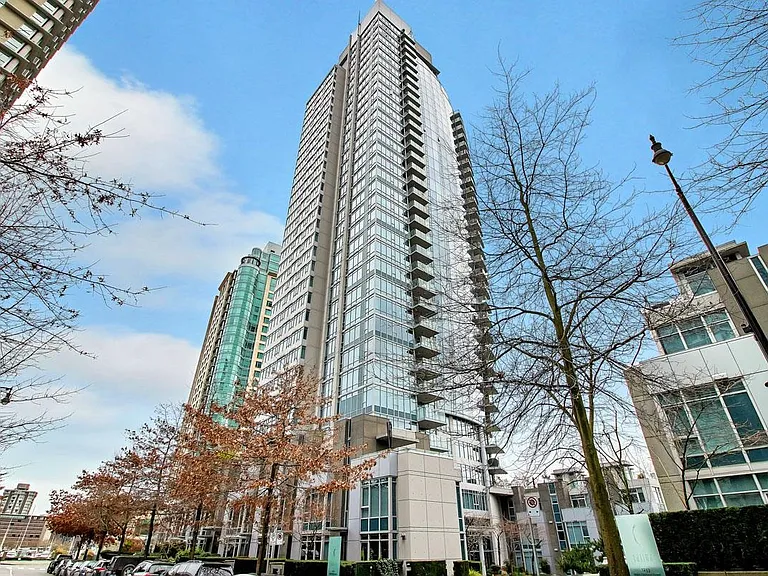 1281 Cordova St W #804 — Photo 32