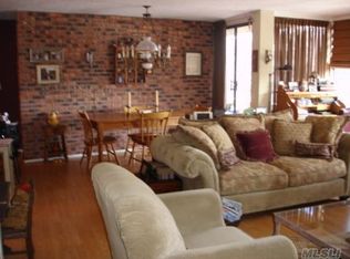 166-31 9th Ave APT 4C, Whitestone, NY