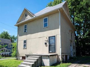 1353 SW Western Ave, Topeka, KS 66604