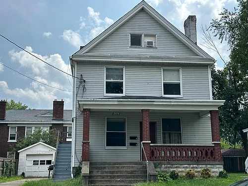 2119 Hudson Ave Photo 1