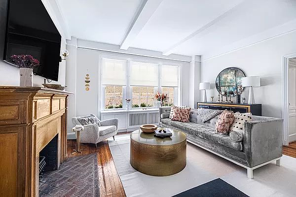 1st image of 137 E 66th St APT 1D