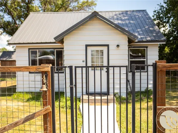 211 4th St, Custer, MT 59024