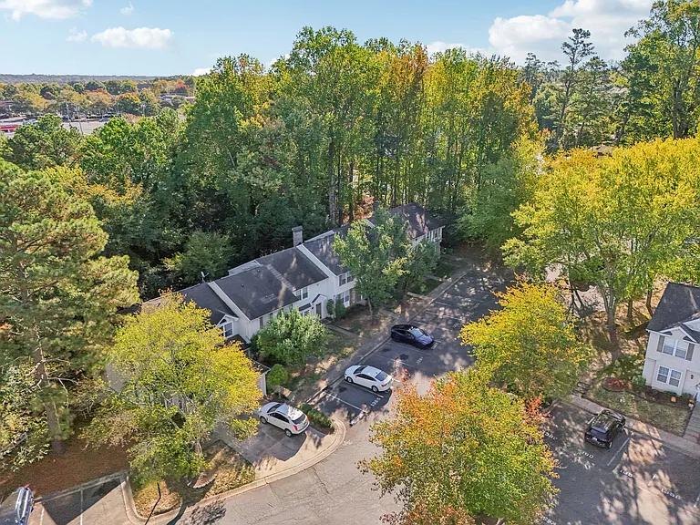 1369 Maple Shade Ln — Photo 37