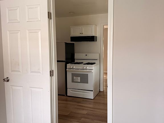 5th image of 6701 Perry Rd #A