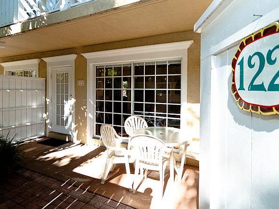 4th image of 1325 Gulf Dr N #122