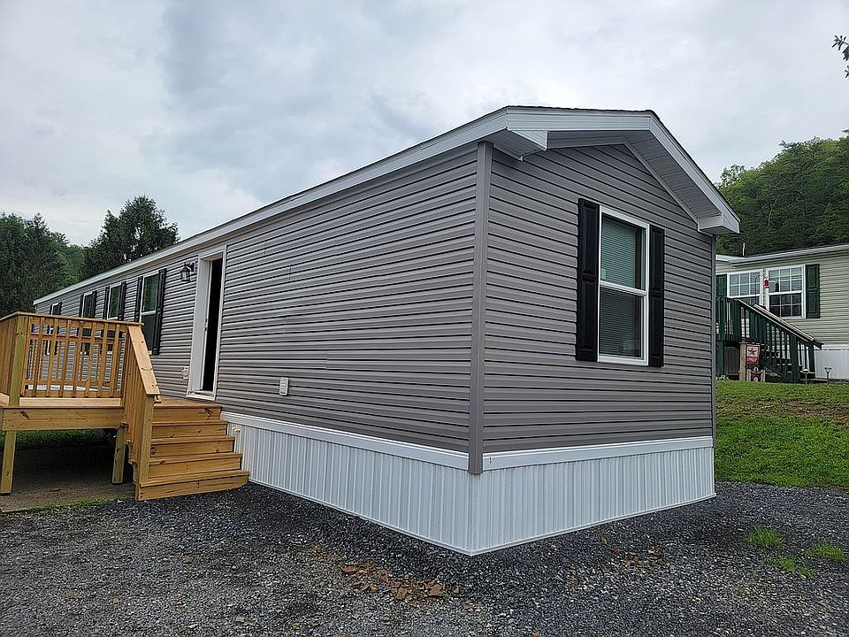 1st image of 19 Woodcock Dr