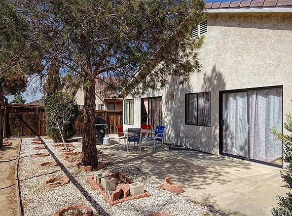 4th image of 12452 Emeraldstone Dr