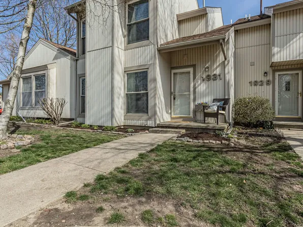 1931 Melrose Dr, Champaign, IL 61820