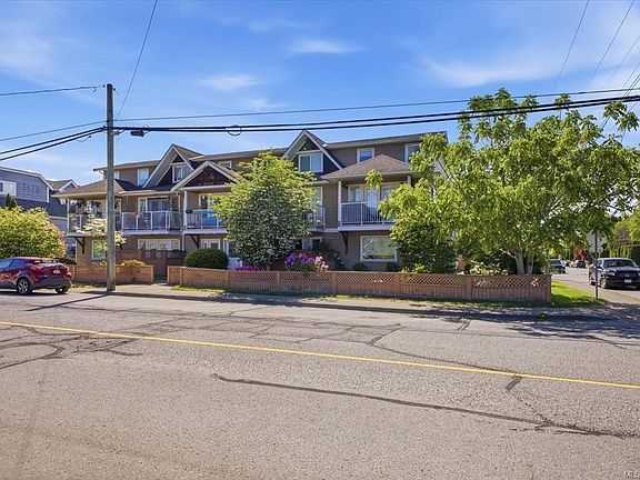 3rd image of 2510 Alexander St #101