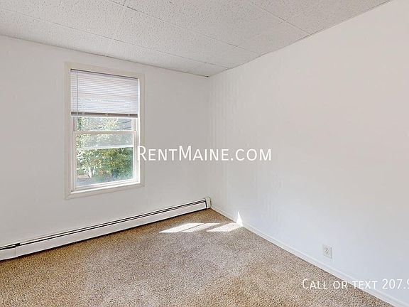 5th image of 8 Commercial St APT 3